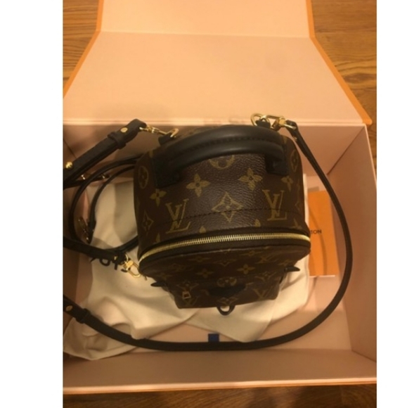 Comfortable backpack - Picture 2 of 8